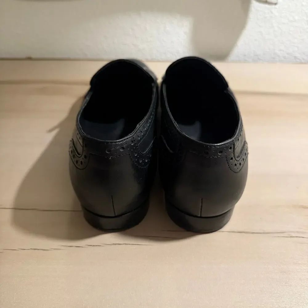 Minelli Made in Portugal Black Loafers - Great Condition! Size 7/5 US 38 Eur